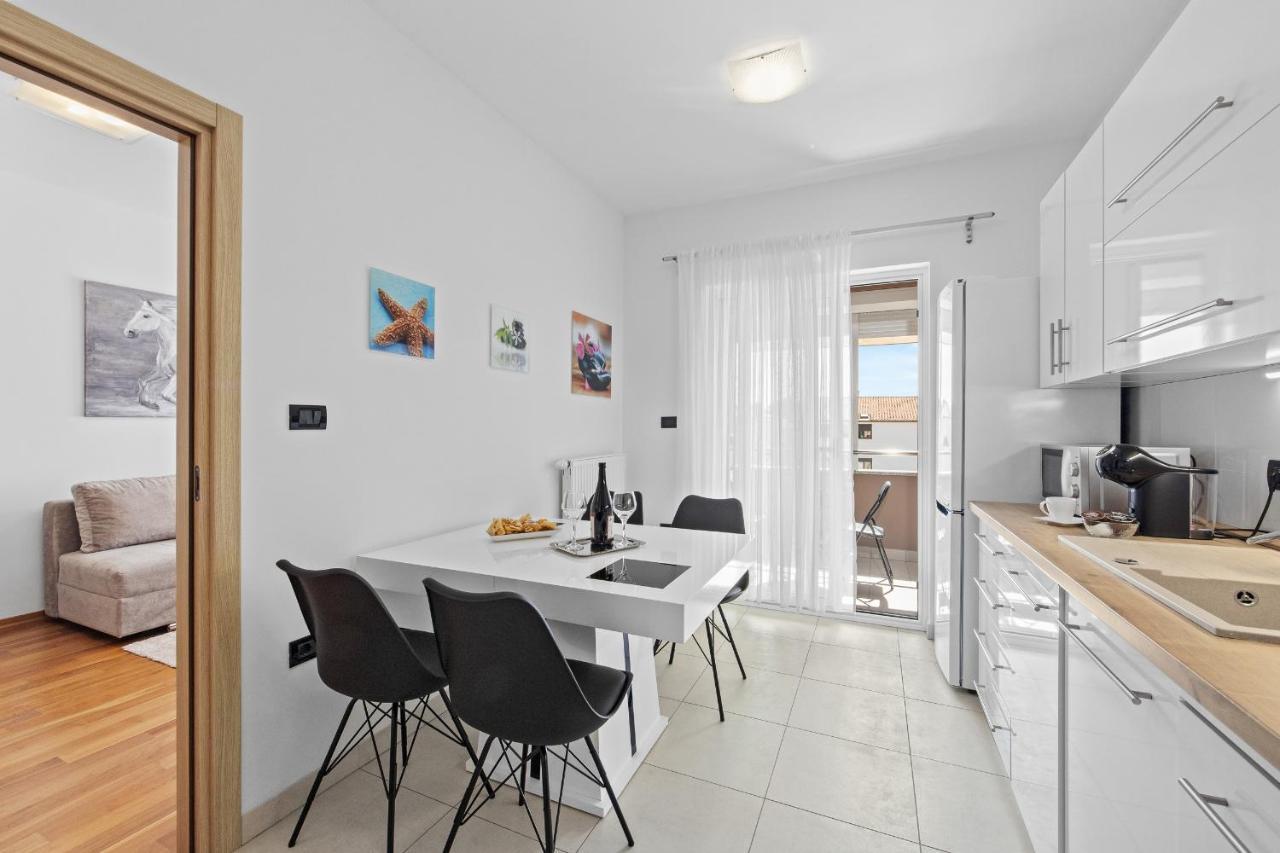 Feniks Fazana Apartman Экстерьер фото
